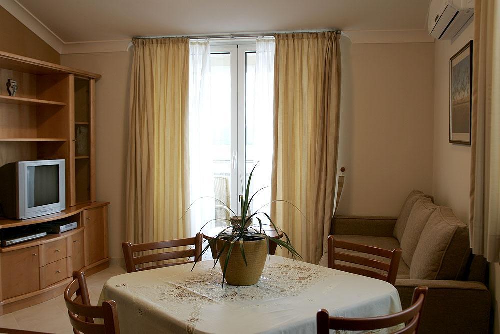 Villa Koala Apartments Žaborić Habitación foto